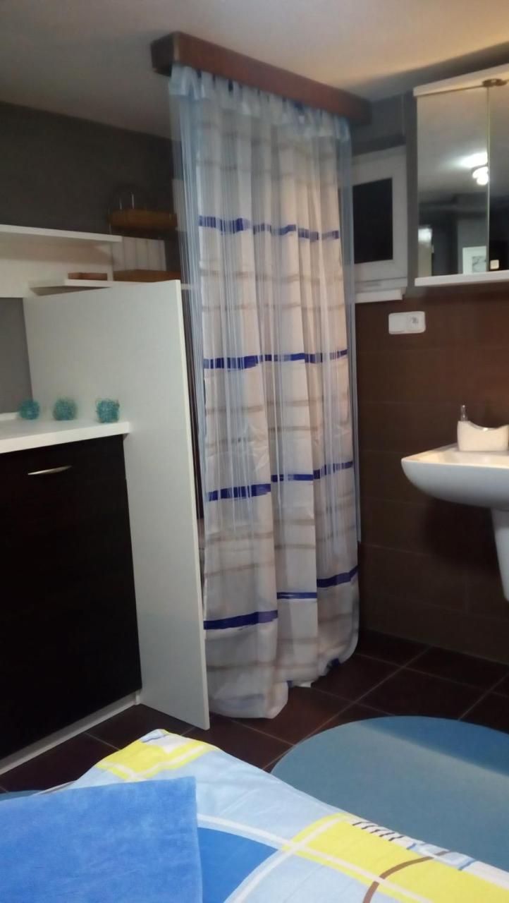 Apartmany Mk U Modre Kocky Nové Hrady المظهر الخارجي الصورة